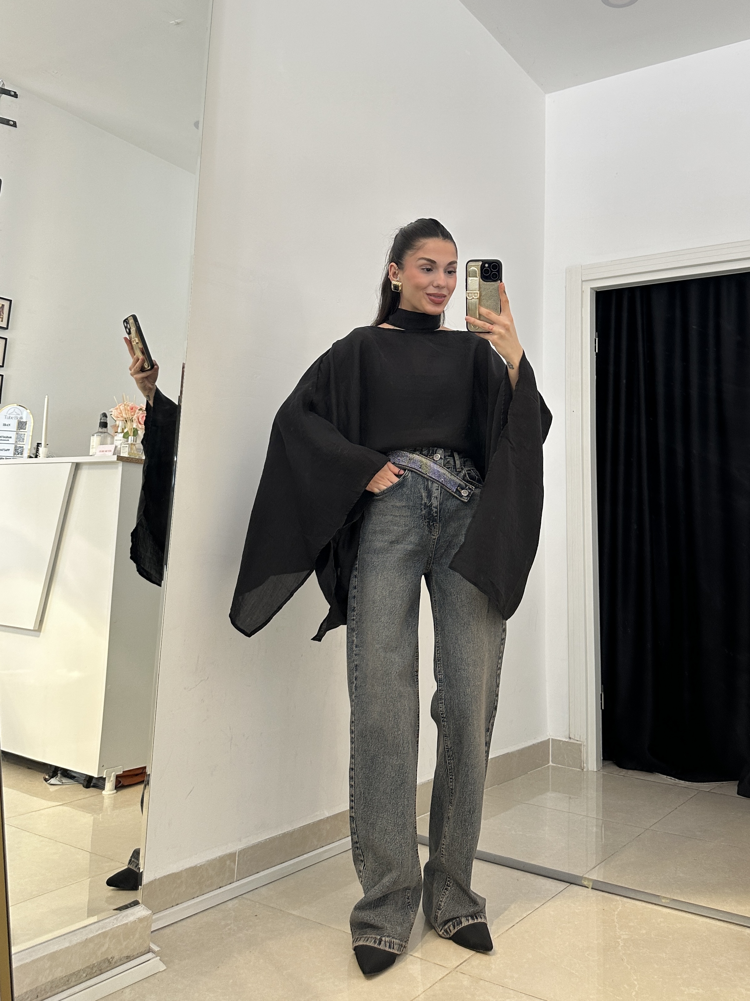 Çapraz Taşlı Kemerli Straight Fit Eskitmeli Jean
