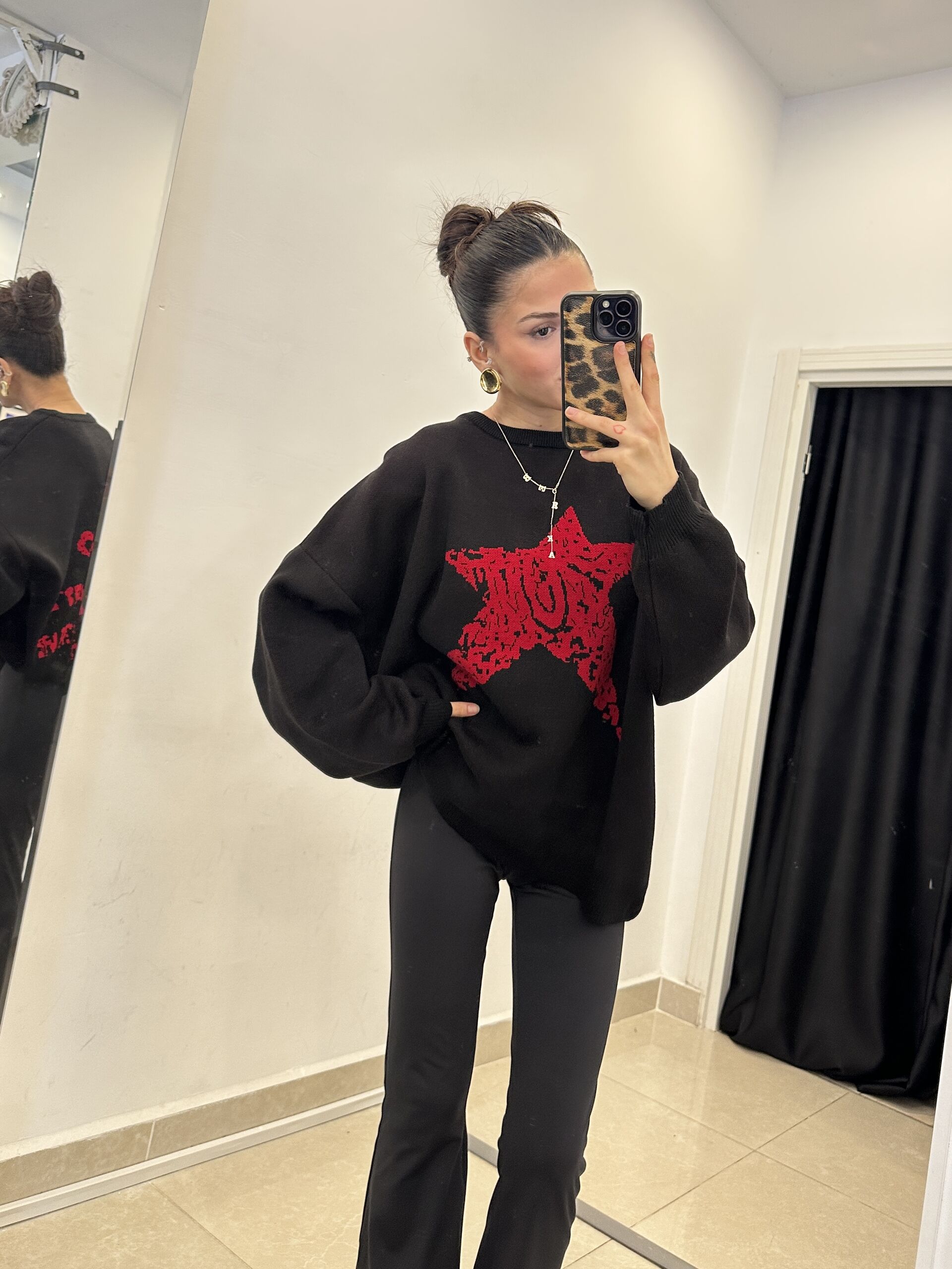 Yıldız Desenli Oversize Siyah Triko Kazak