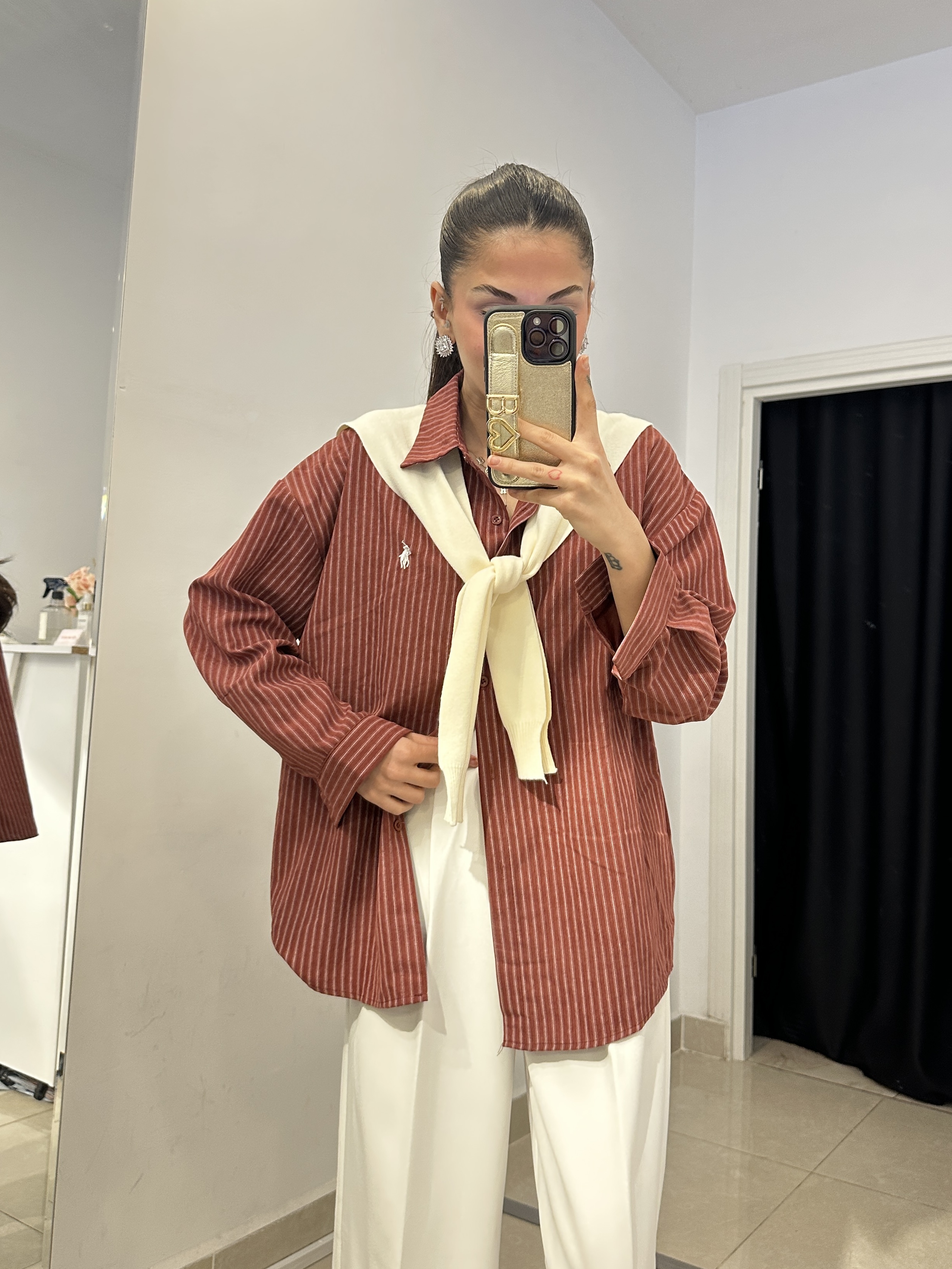 Marka Model Kendinden Atkılı Oversize Bordo Gömlek