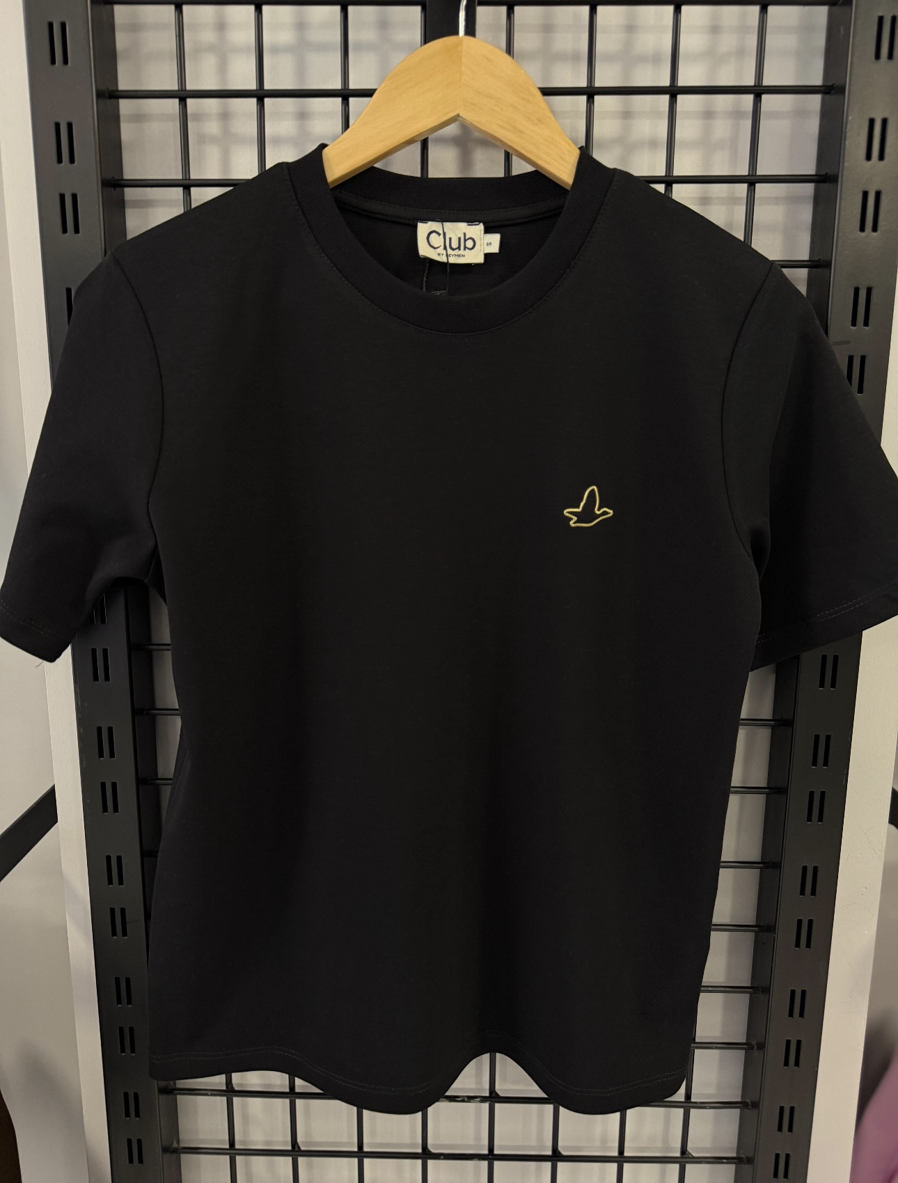 Marka Model Gold Kuş İşlemeli Siyah T-shirt