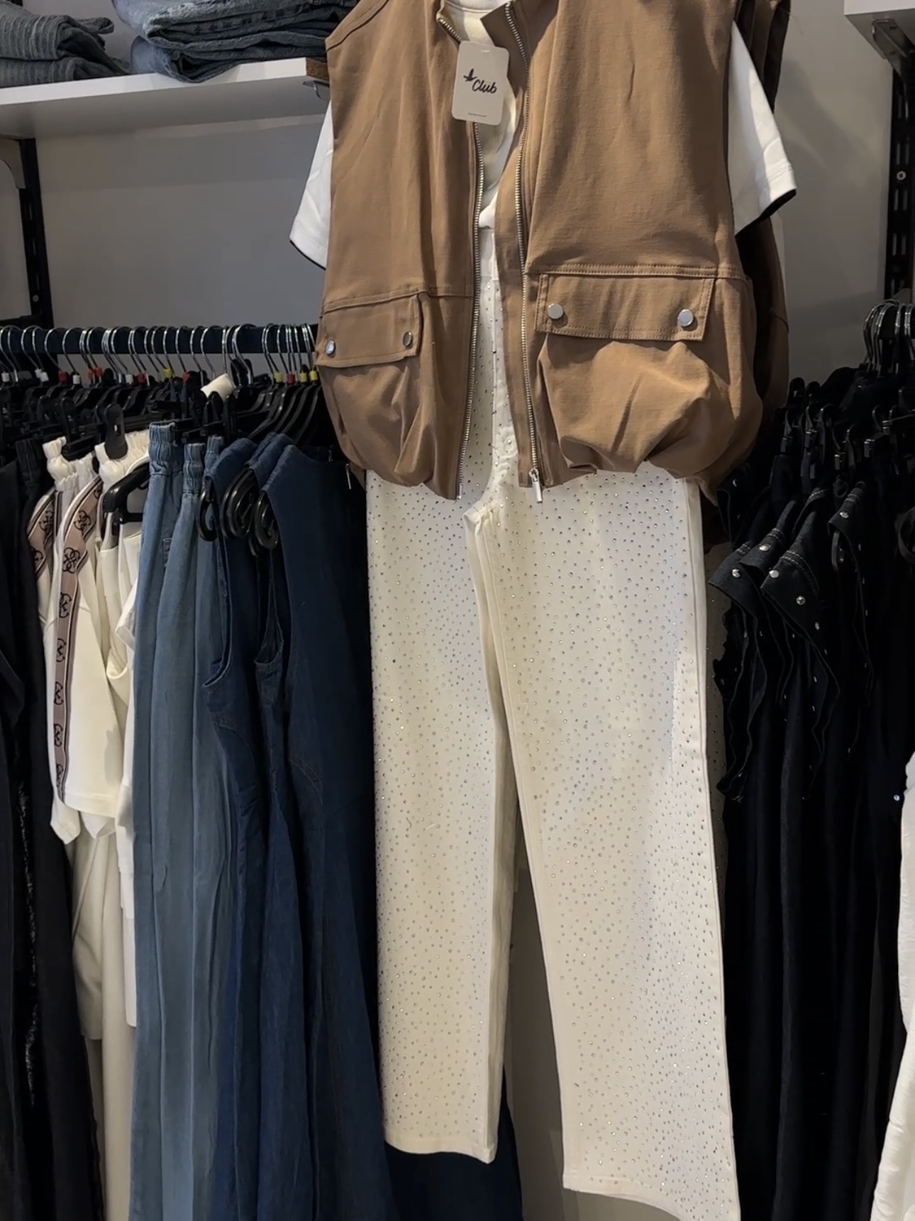 Full Taşlı Yüksek Bel Straight Fit Beyaz Jean