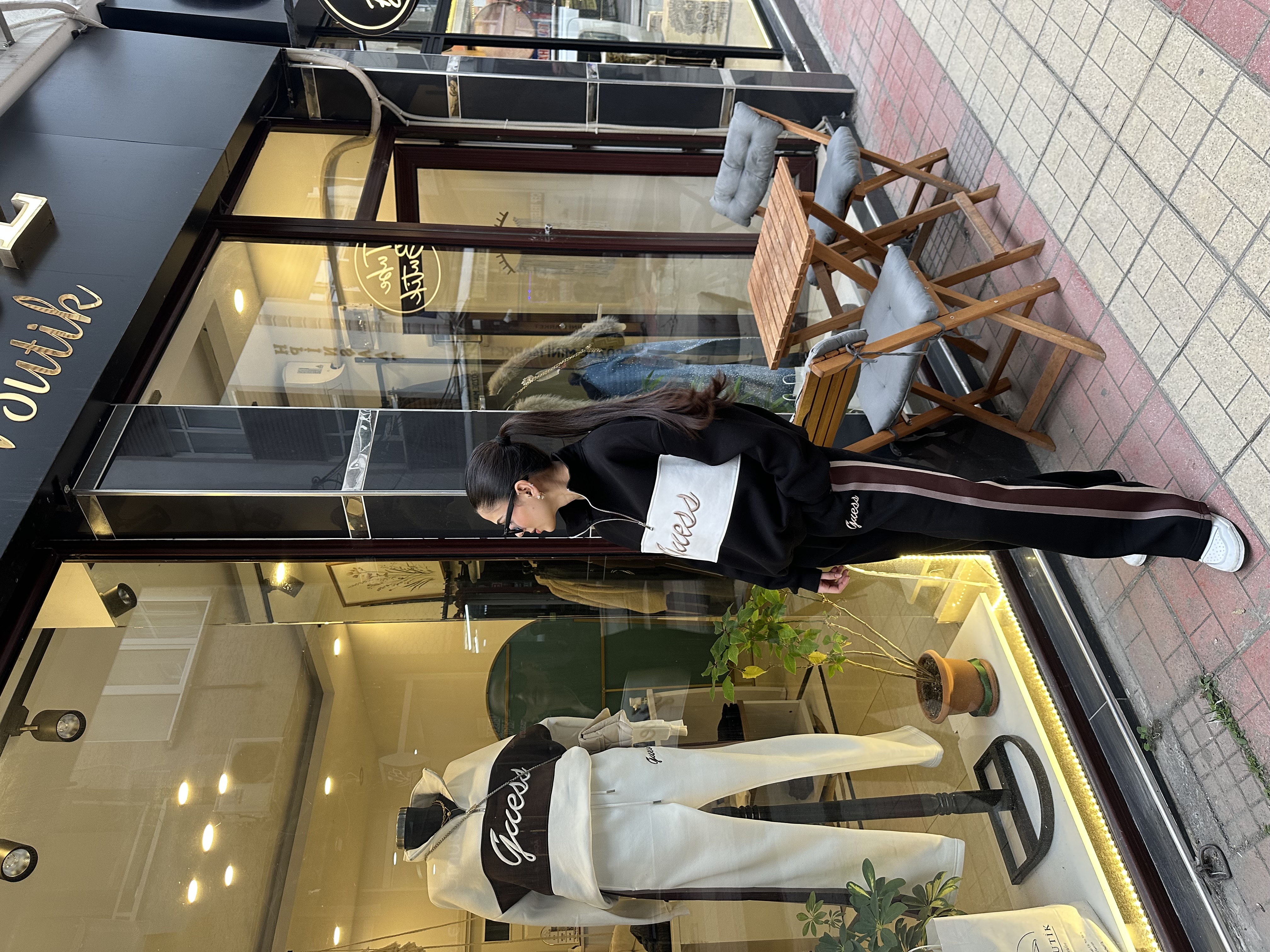 Premium Marka Model Logolu Yarım Fermuarlı Siyah Takım