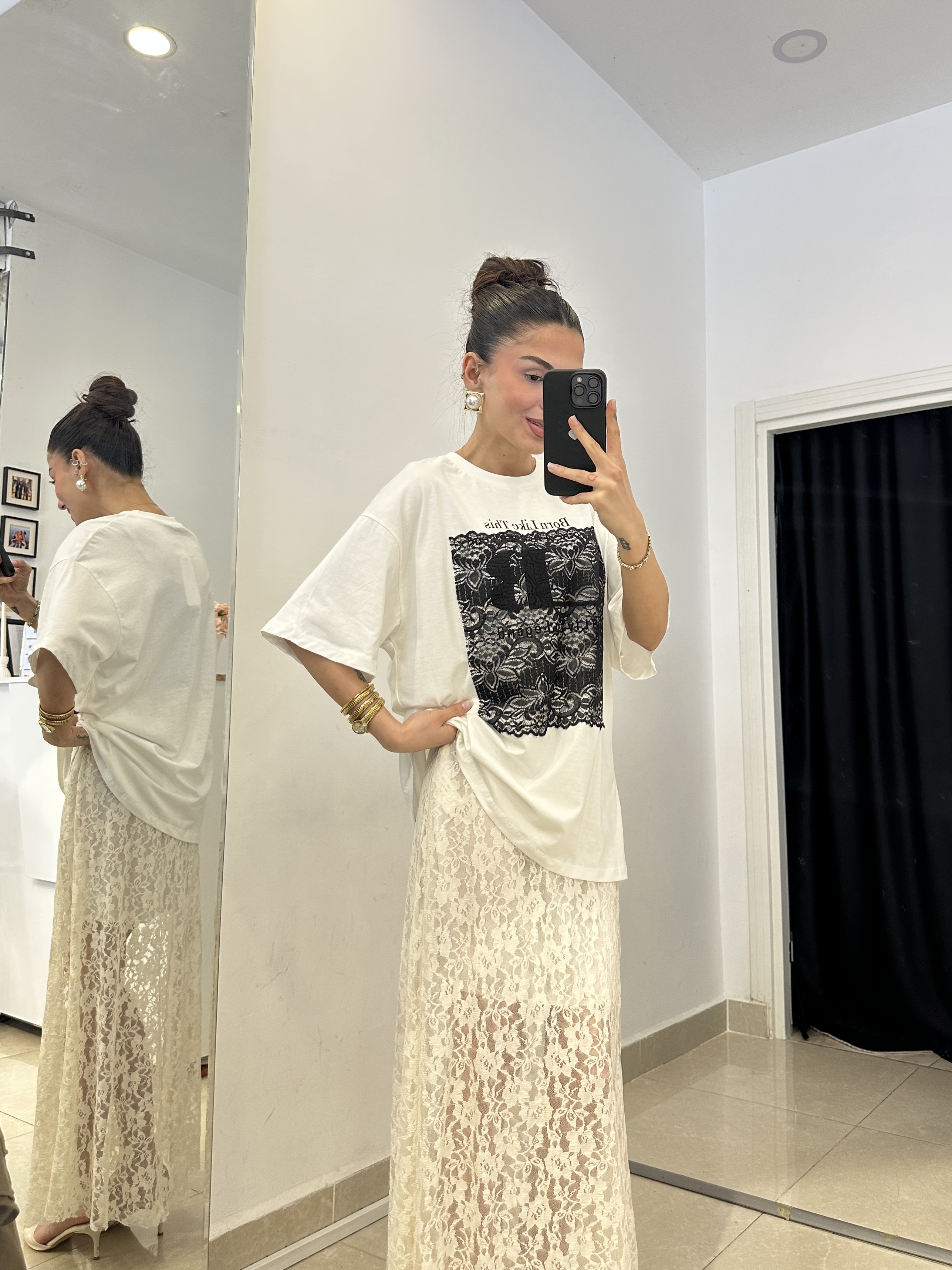 Önü Dantelli Oversize Beyaz T-shirt