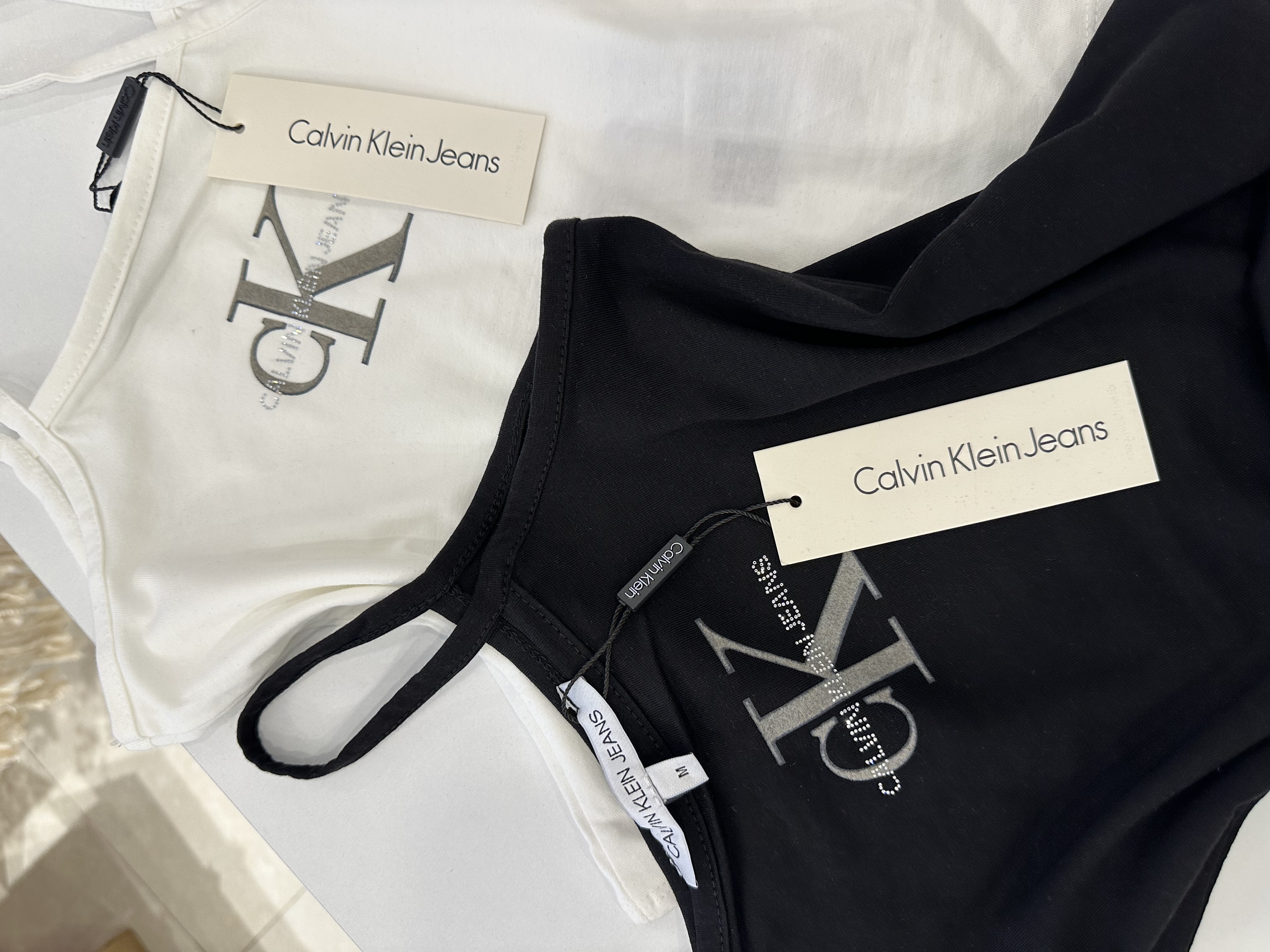 Marka Model Taş İşlemeli Beyaz Bodysuit