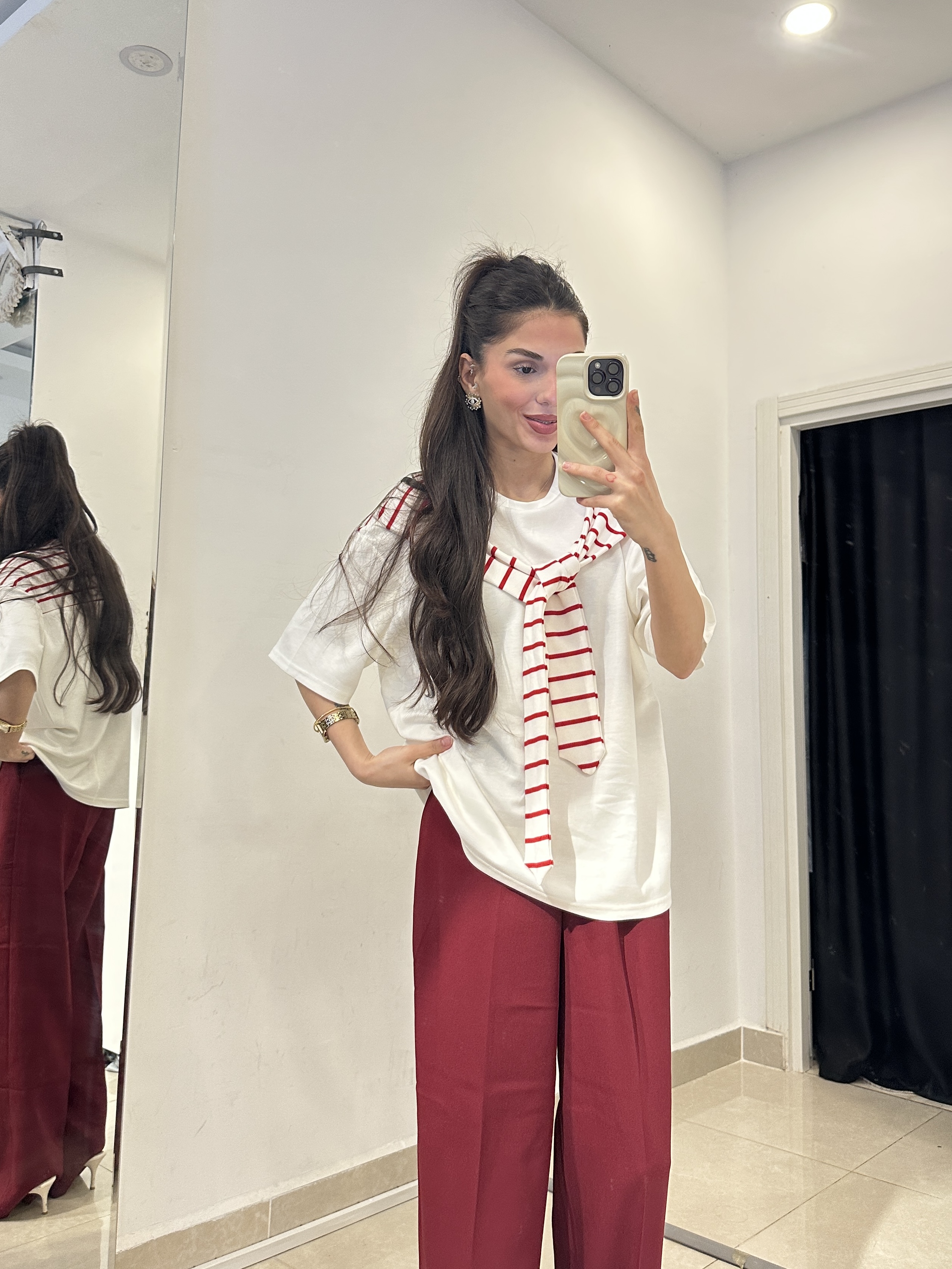Bordo Beyaz Şal Bağlama Detaylı T-shirt (ÖN SİPARİŞ)