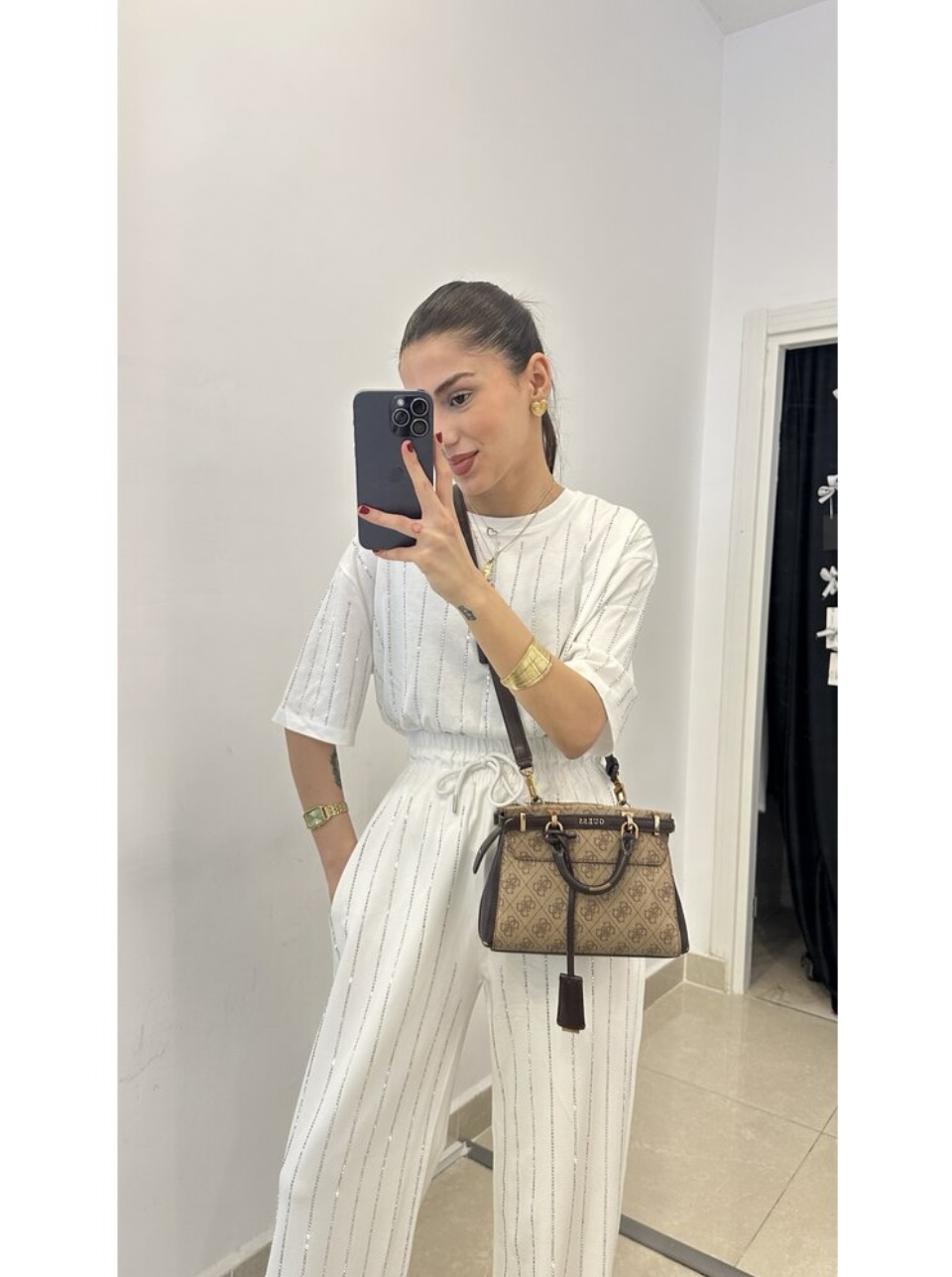 Luxe Çizgi Taş İslemeli Modal Kumaş Beyaz Takım