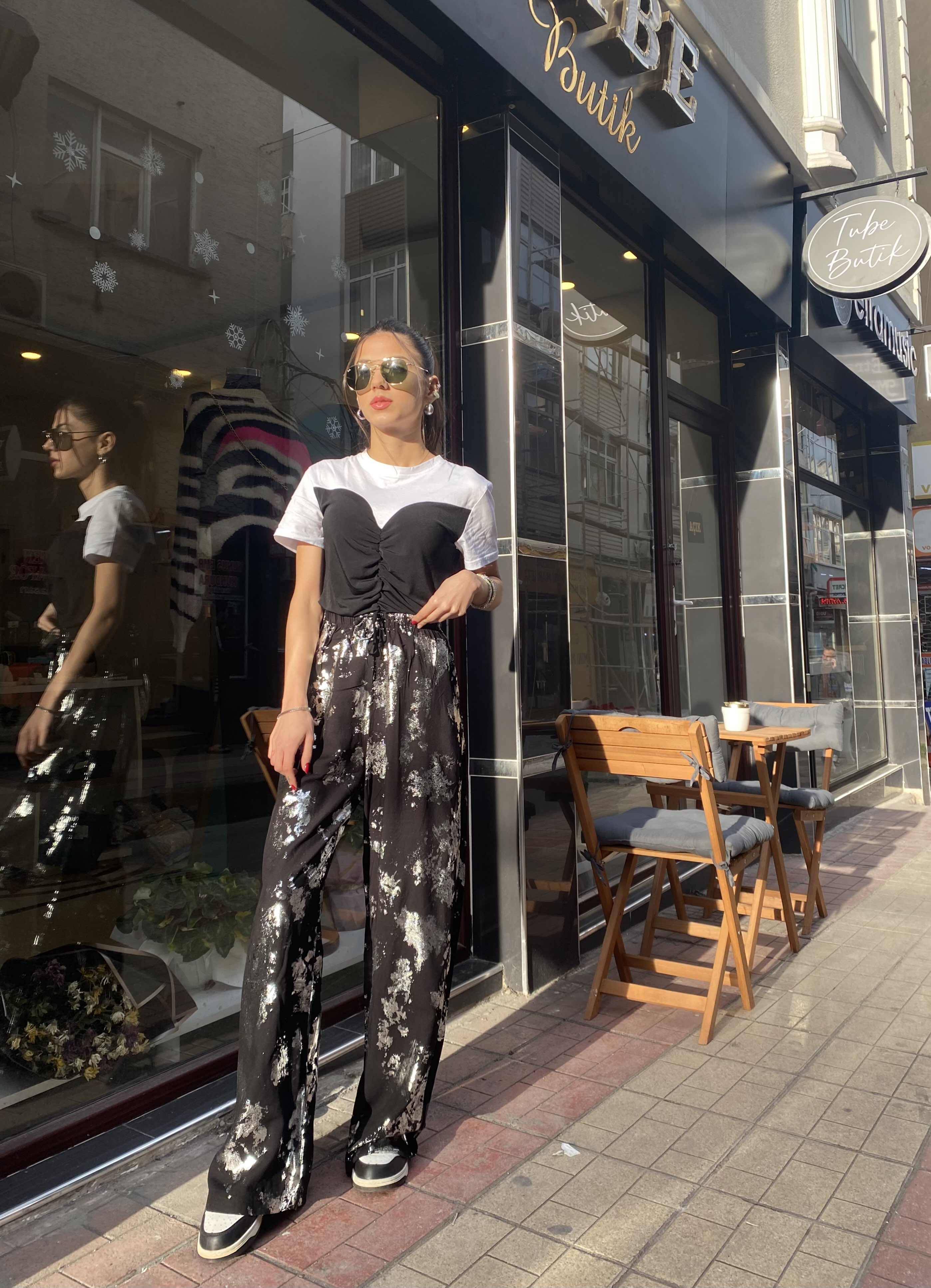 Marka Model Varaklı Pantolon