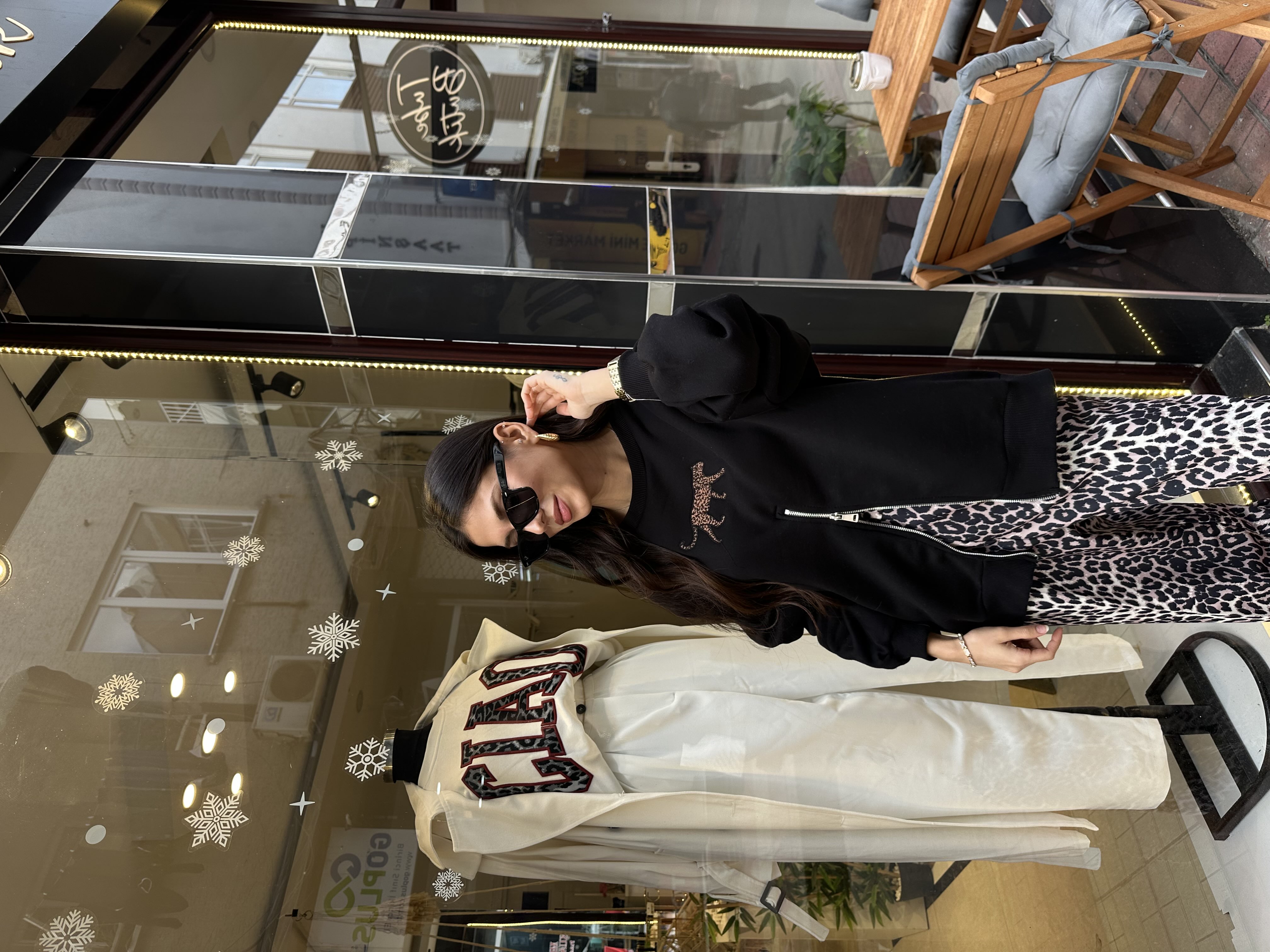 Tasarım Leopar Baskılı Fermuar Detay Sweatshirt