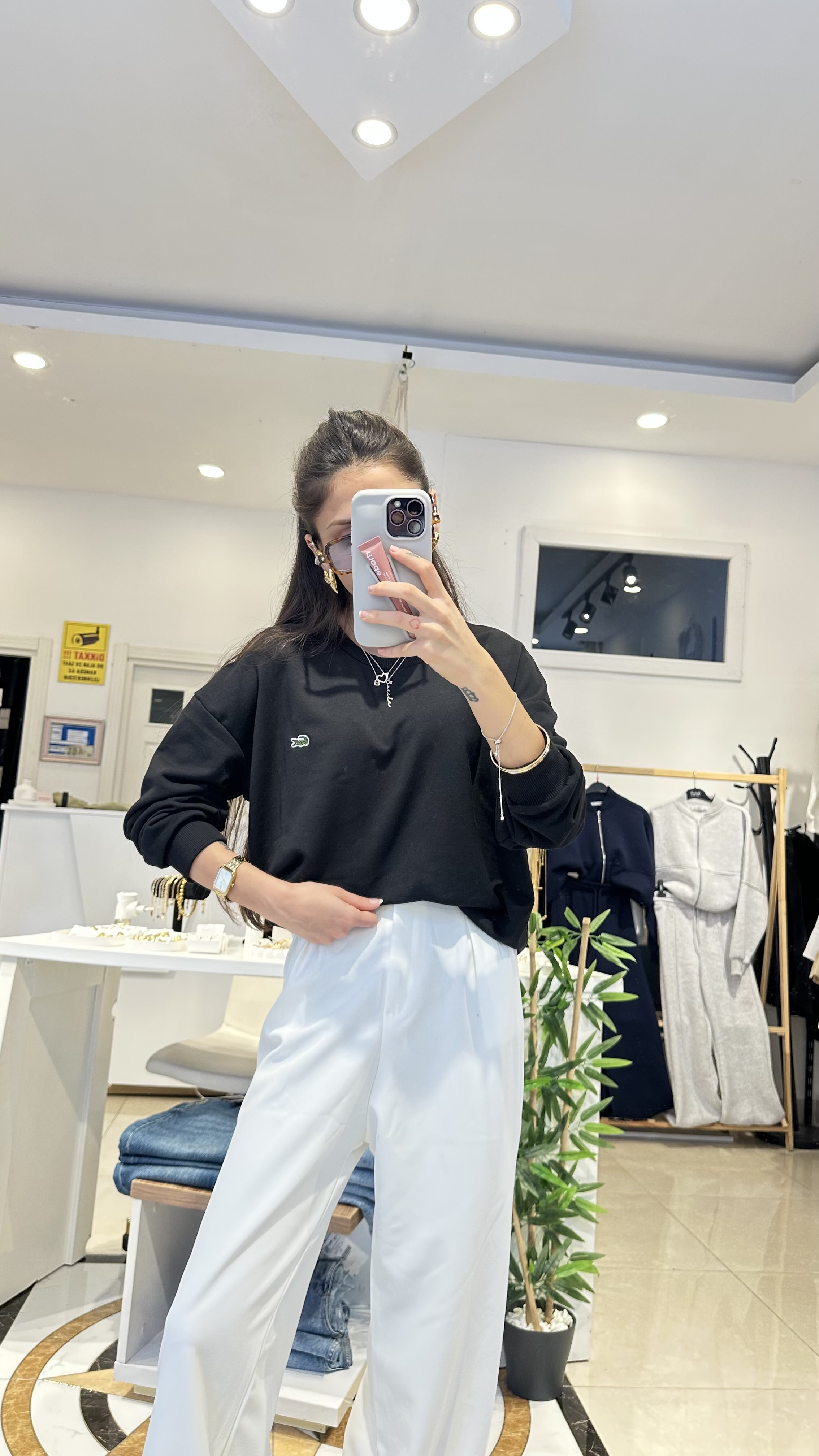 Marka Model Kart Etiketli Sweatshirt